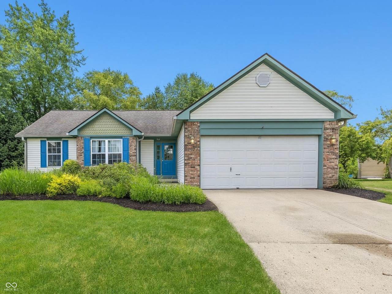 373 Pomona Court - Photo 1