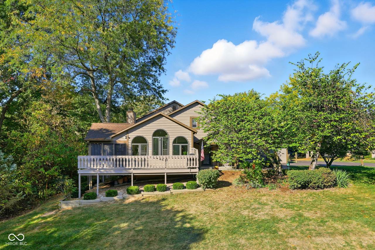 2227 Van Ness Place - Photo 1