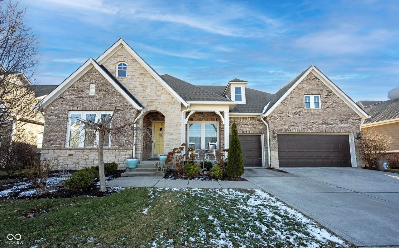1557 Rosebank Drive - Photo 1