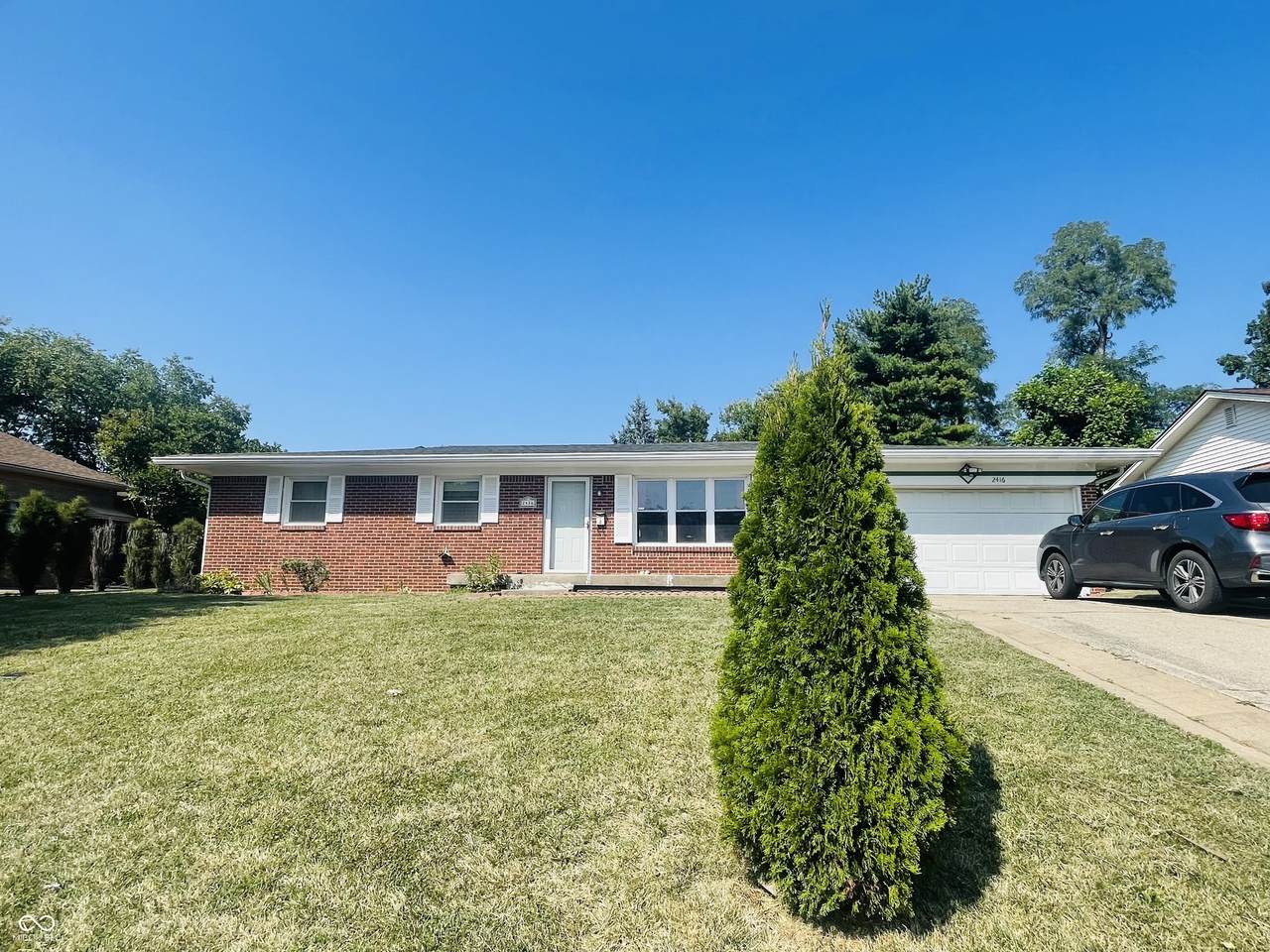 2416 Radcliffe Avenue - Photo 1