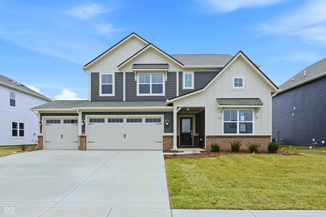 261 Addison Drive - Photo 1