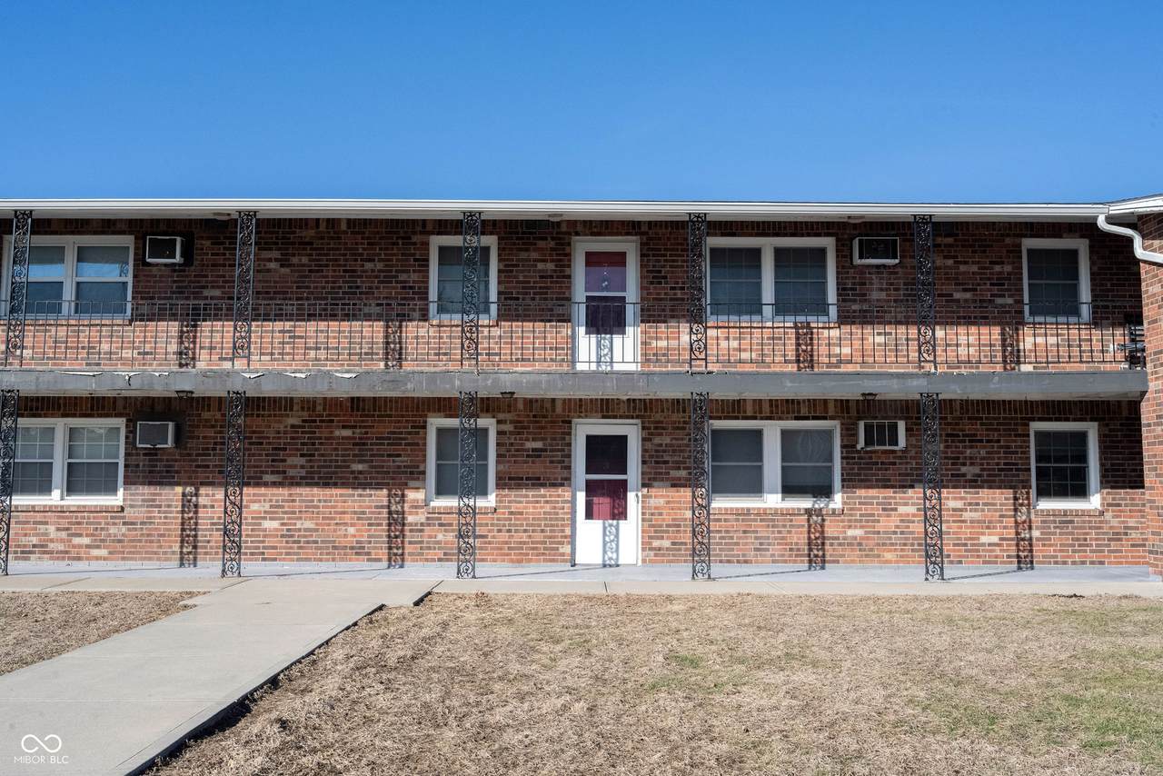 140 Maple Park Drive - Photo 1