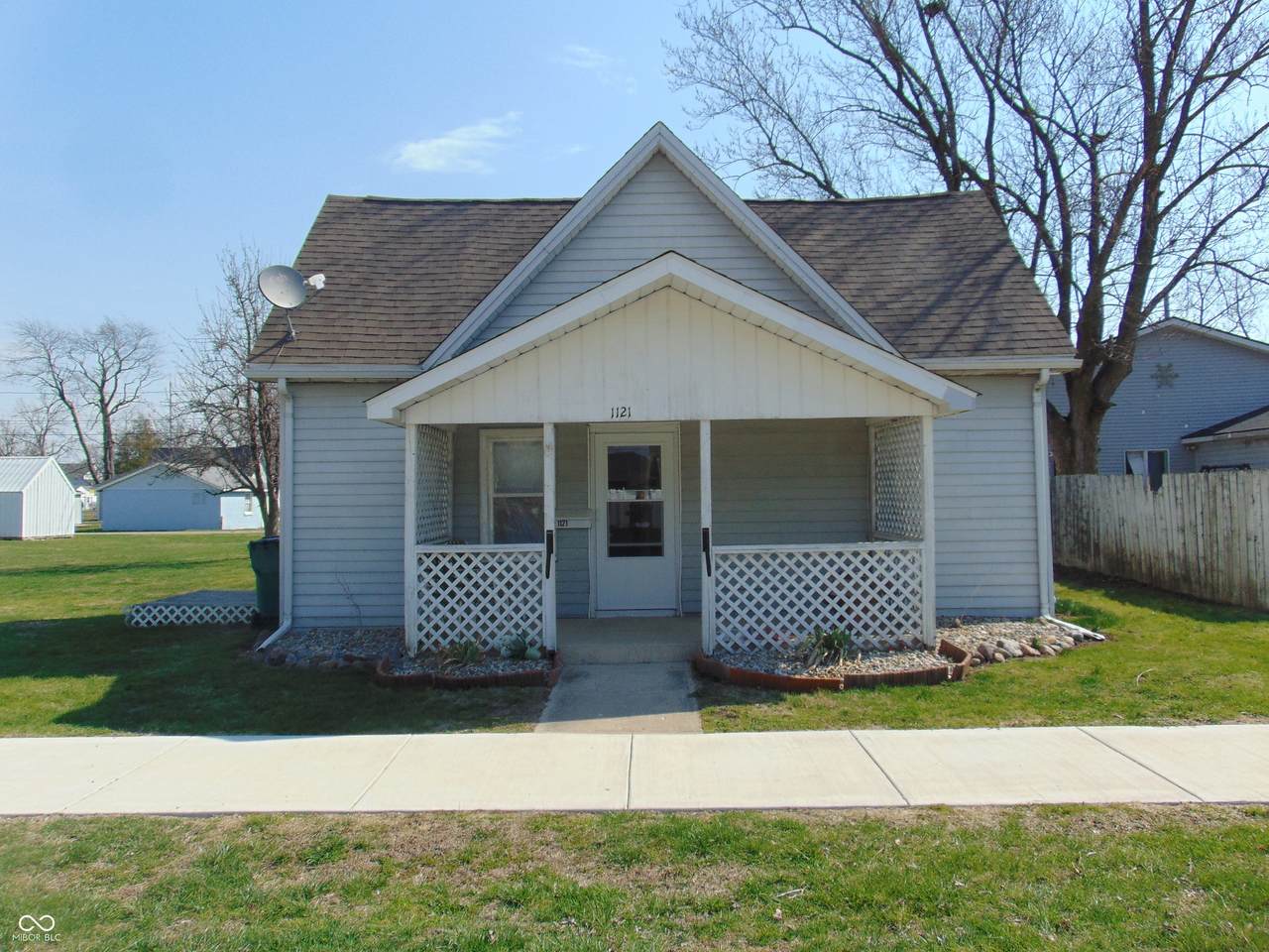1121 Meridian Street - Photo 1
