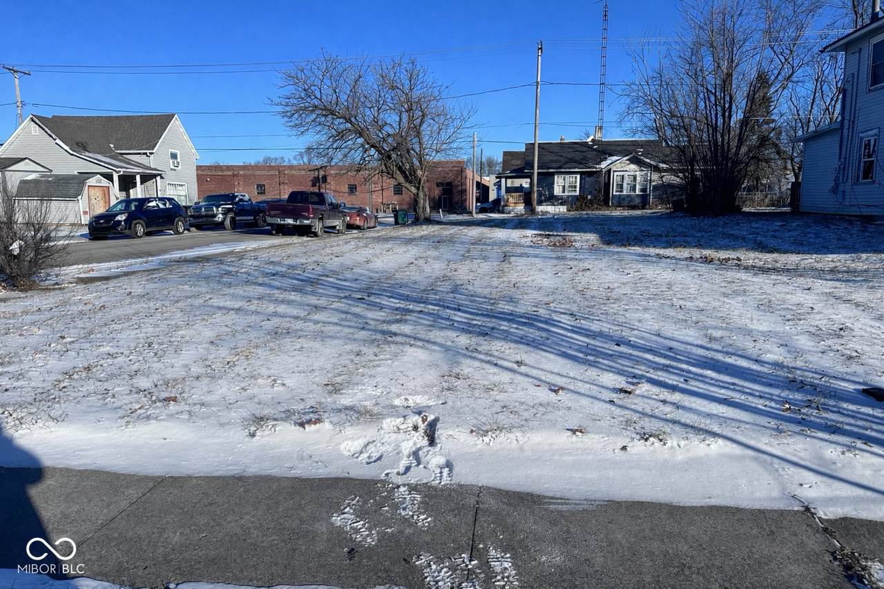 1302 Kirby Avenue - Photo 1