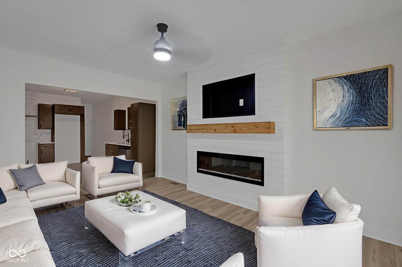 843 Oxford Street - Photo 1