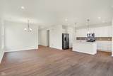 1633 Clover Crossing Drive - Photo 8