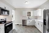 1533 Castle Avenue - Photo 17