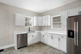 1533 Castle Avenue - Photo 18