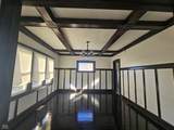 526 Oxford Street - Photo 3