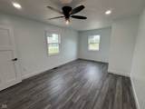 401 Granville Avenue - Photo 18