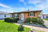 1043 Castle Avenue - Photo 2