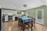 6911 Woodland Heights Drive - Photo 11