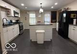698 Yandes Street - Photo 7