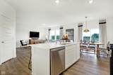 7008 Myra Way - Photo 7