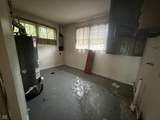 7050 Rockville Road - Photo 15