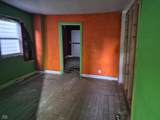 2858 Kenwood Avenue - Photo 3