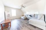 6001 Pioneer Place - Photo 19