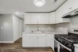 711 Perry Street - Photo 11