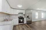 711 Perry Street - Photo 14