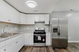 711 Perry Street - Photo 10