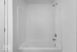 2043 White Oak Lane - Photo 17