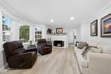 304 Sussex Circle - Photo 11
