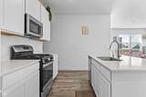 726 Oxford Lane - Photo 9