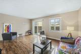 1154 Canterbury Square - Photo 11