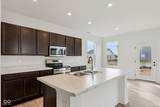 2033 White Oak Lane - Photo 9