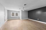 543 Woodview Drive - Photo 15