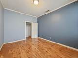 2033 Forest Manor Avenue - Photo 15