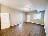 2345 Kenwood Avenue - Photo 5