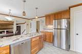 957 Sleepy Hollow Court - Photo 15