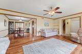 957 Sleepy Hollow Court - Photo 10