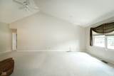 1025 Woodridge - Photo 7