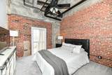 735 Lexington Avenue - Photo 24