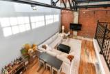 735 Lexington Avenue - Photo 9