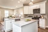 933 Raymond Street - Photo 9