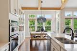 1380 Burgess Hill Pass - Photo 3