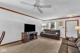 742 Eagle Parkway - Photo 6