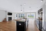 113 Maxim Court - Photo 5