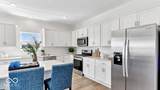 1093 Blackstone Avenue - Photo 11