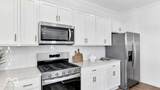 1093 Blackstone Avenue - Photo 15