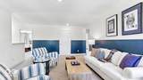 1093 Blackstone Avenue - Photo 23