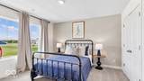 1093 Blackstone Avenue - Photo 41