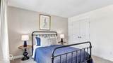 1093 Blackstone Avenue - Photo 42