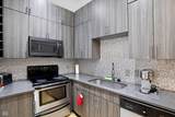 735 Lexington Avenue - Photo 18