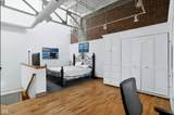 735 Lexington Avenue - Photo 24