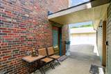 735 Lexington Avenue - Photo 36
