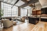 611 Park Avenue - Photo 2